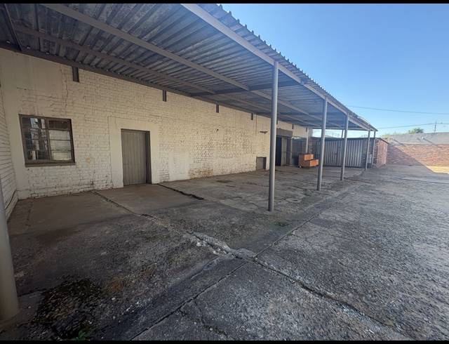 957M² WORKSHOP FOR SALE IN SPRINGS CENTRAL